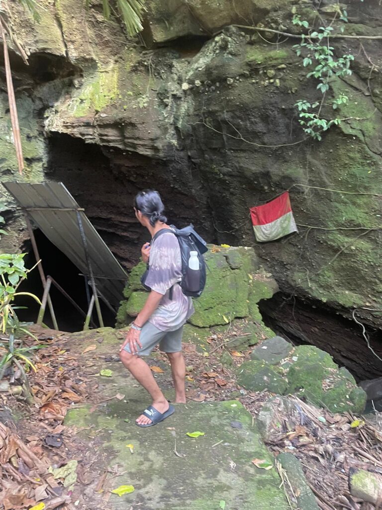 Krui goa matu cave trekking